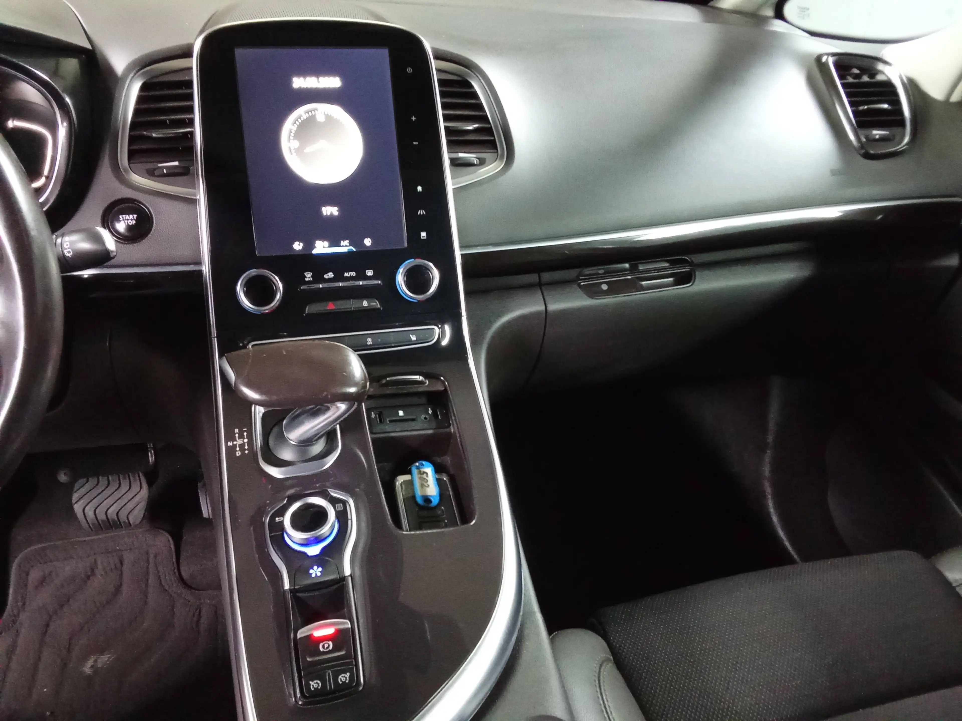 Renault Espace Intens — photo 10
