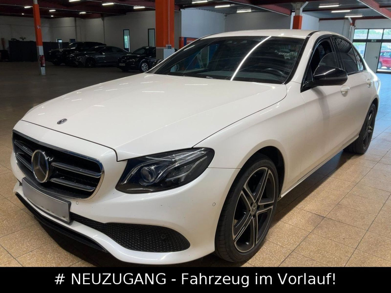 Mercedes-Benz E 300 d Limousine AHK*LED*RFK*NIGHT*AMBIENTE