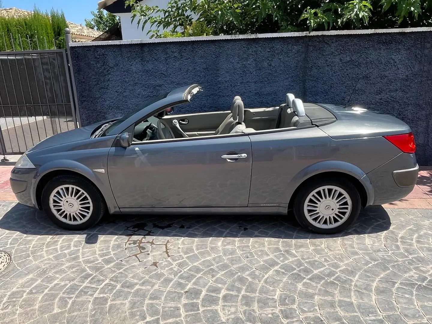 Renault Megane Mégane C.C. 1.9DCi Luxe Privilege Gris - 1