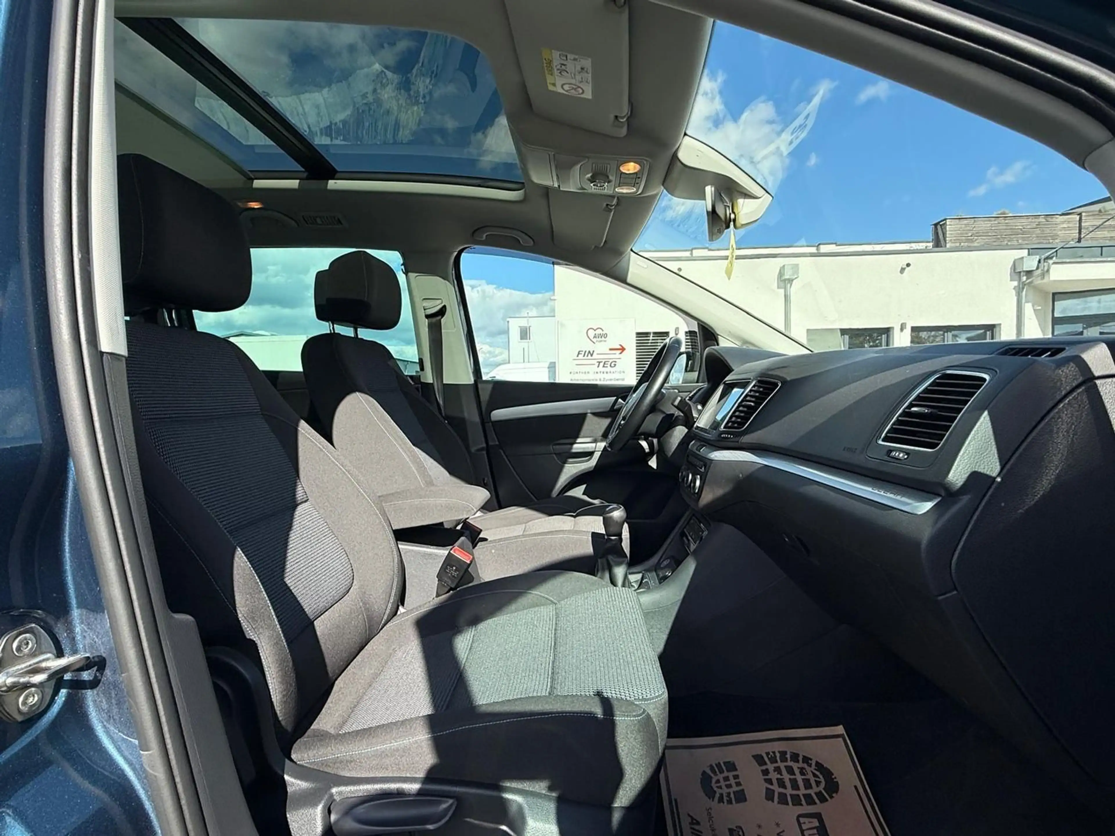 Volkswagen Sharan Ocean *ACC*SHZ*Pano*Navi*PDC* — photo 12