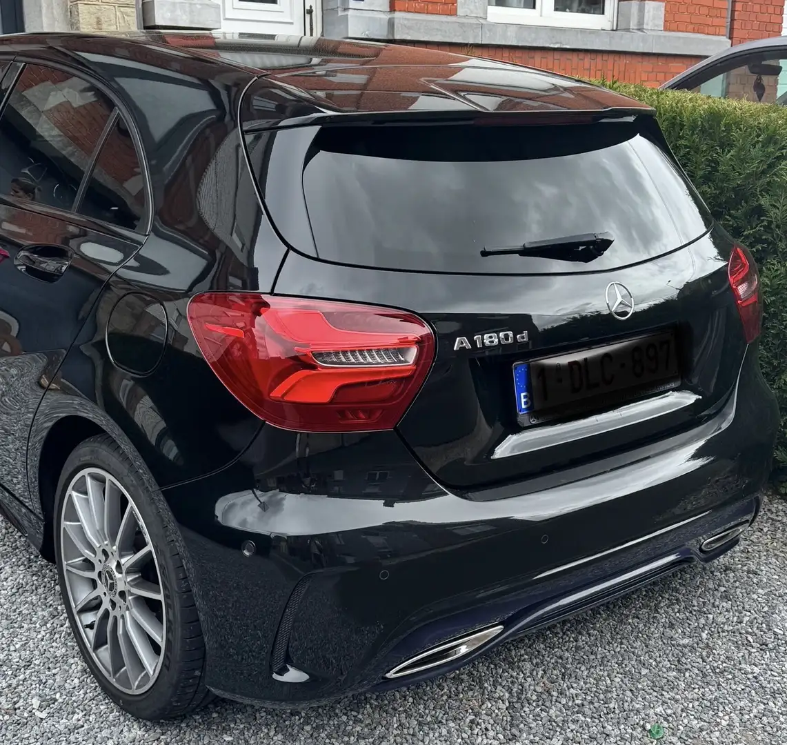 Mercedes-Benz A 180 180D AMG - 2