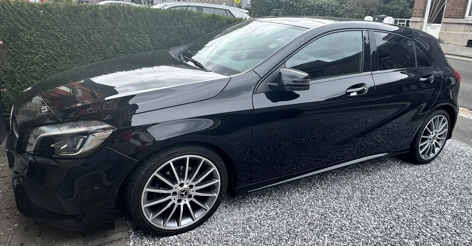 Mercedes-Benz A 180 180D AMG - 1