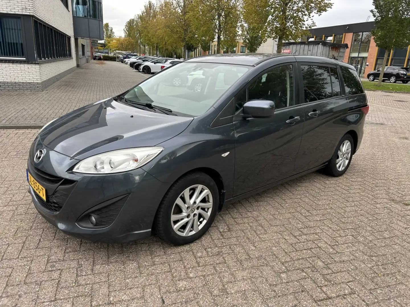 Mazda 5 1.8 TS 116PK 7PERS STOELVW CLIMA PDC. Grijs - 1