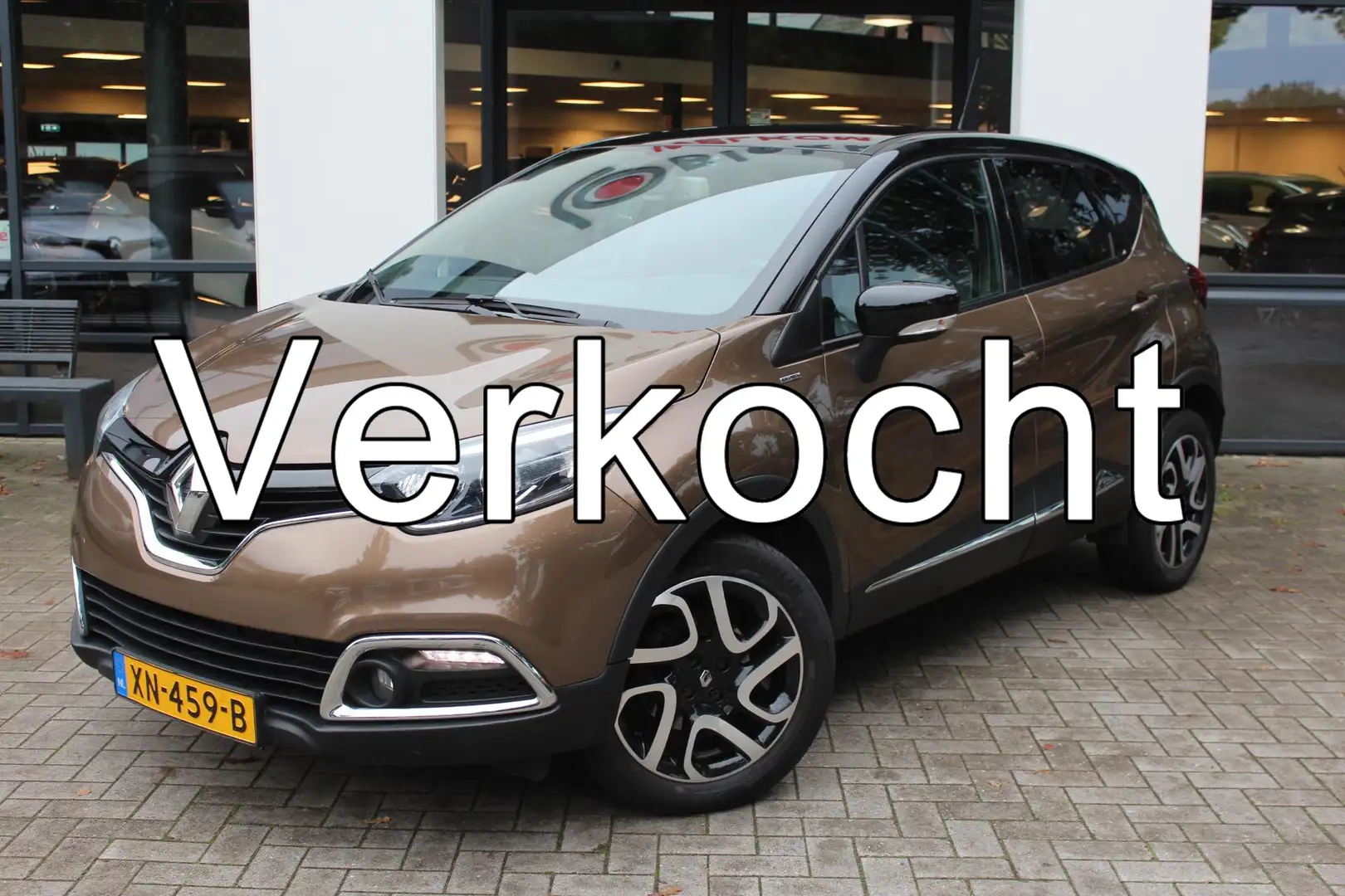 Renault Captur 1.2 EDC Barista 120 Automaat Bruin - 1