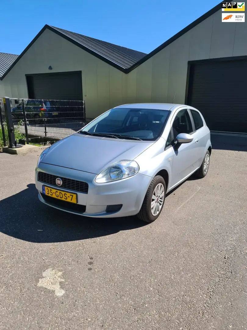 Fiat Grande Punto 1.4 Dynamic AIRCO- NIEUWE DISTRIBUTIE RIEM- LAGE K Grau - 1