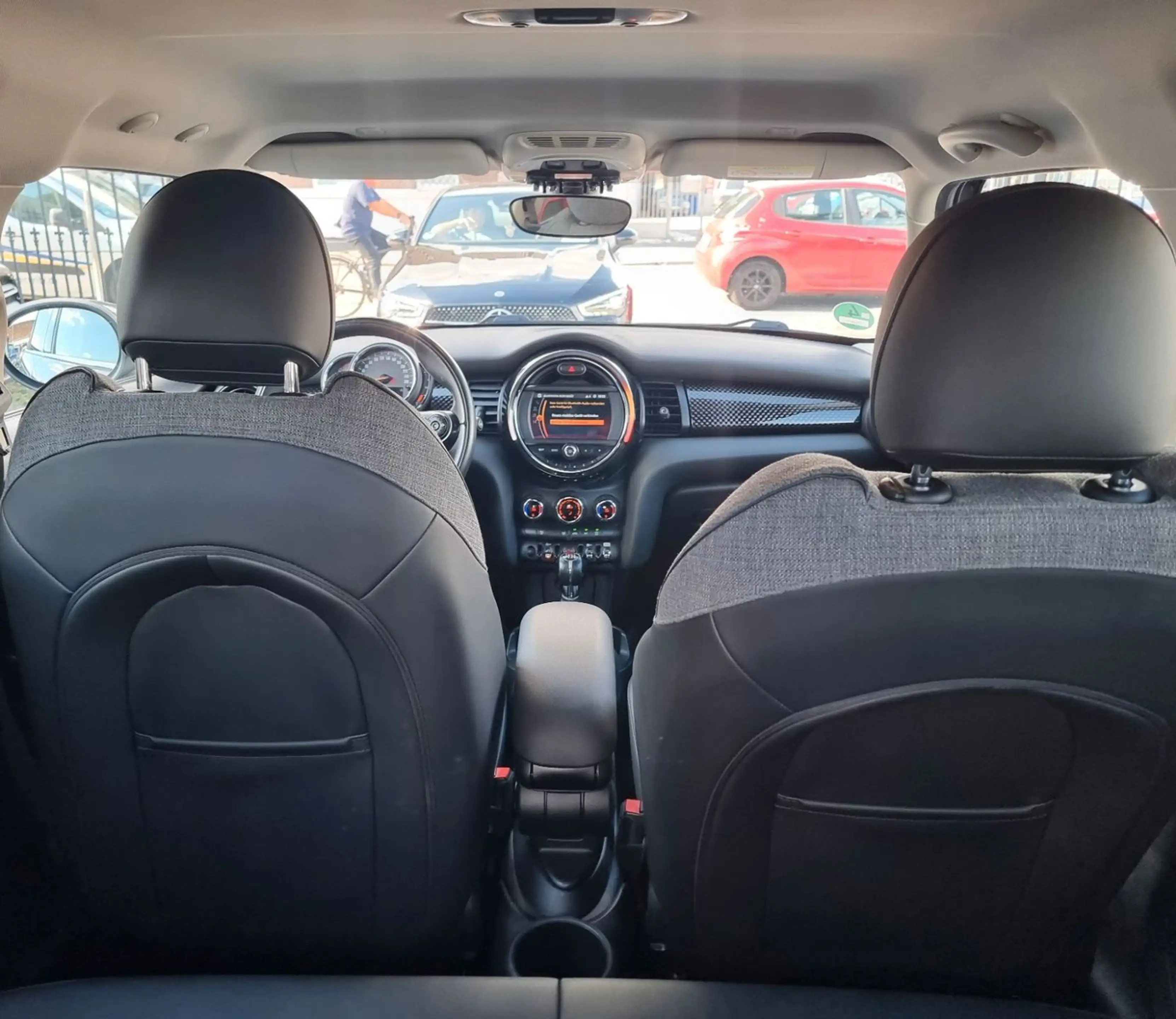 MINI Cooper S COOPER S Mini 5-trg.-LEDER-TEMPOMAT-71TKM- — photo 16
