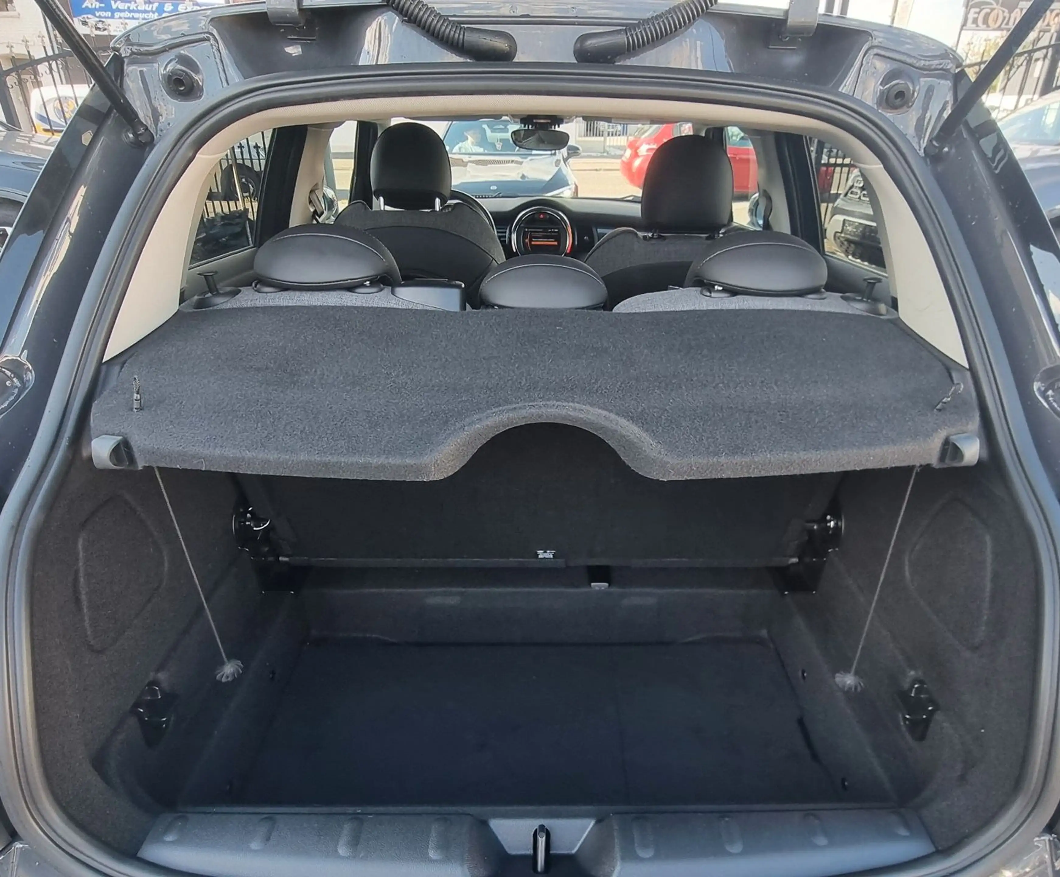 MINI Cooper S COOPER S Mini 5-trg.-LEDER-TEMPOMAT-71TKM- — photo 15