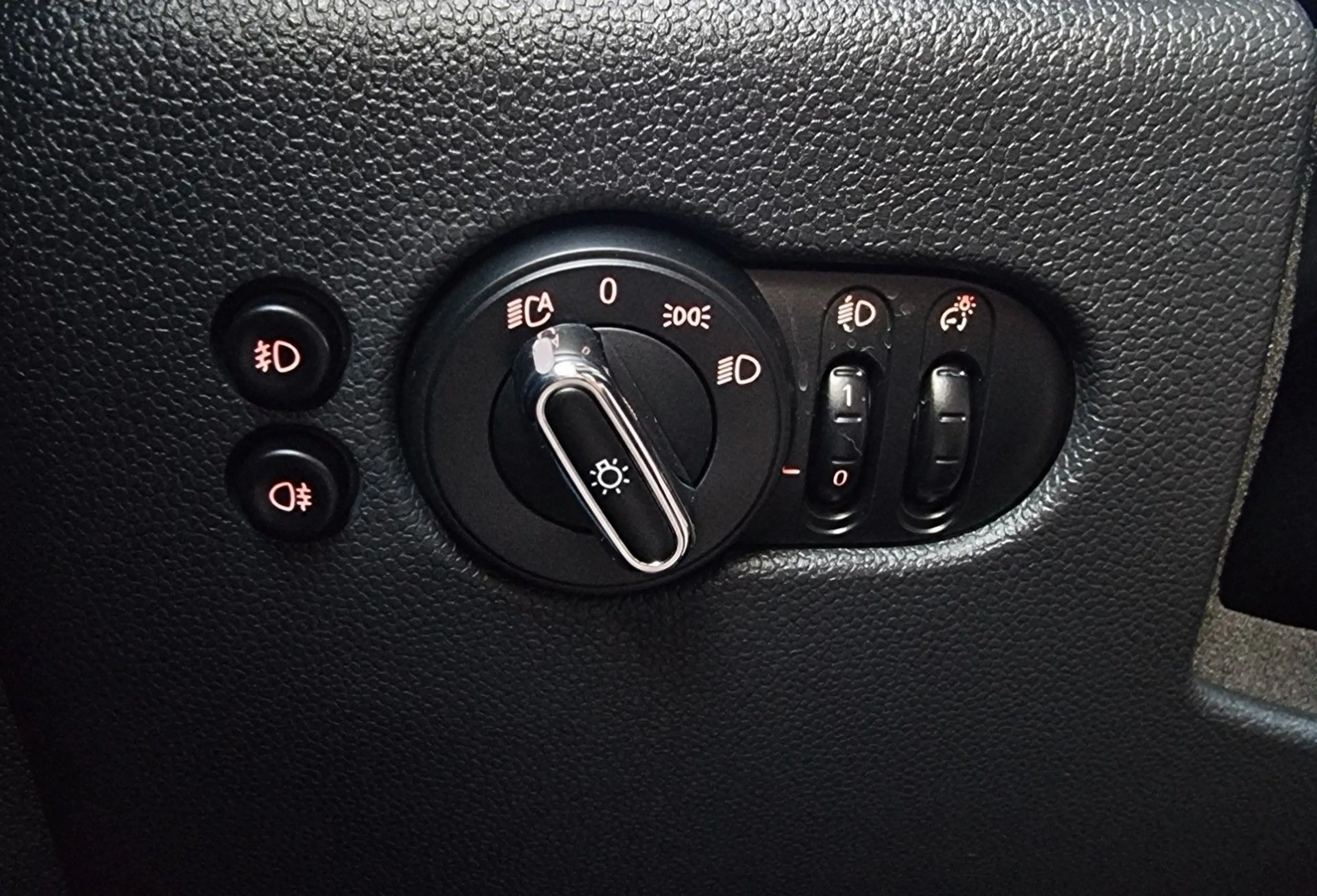 MINI Cooper S COOPER S Mini 5-trg.-LEDER-TEMPOMAT-71TKM- — photo 34