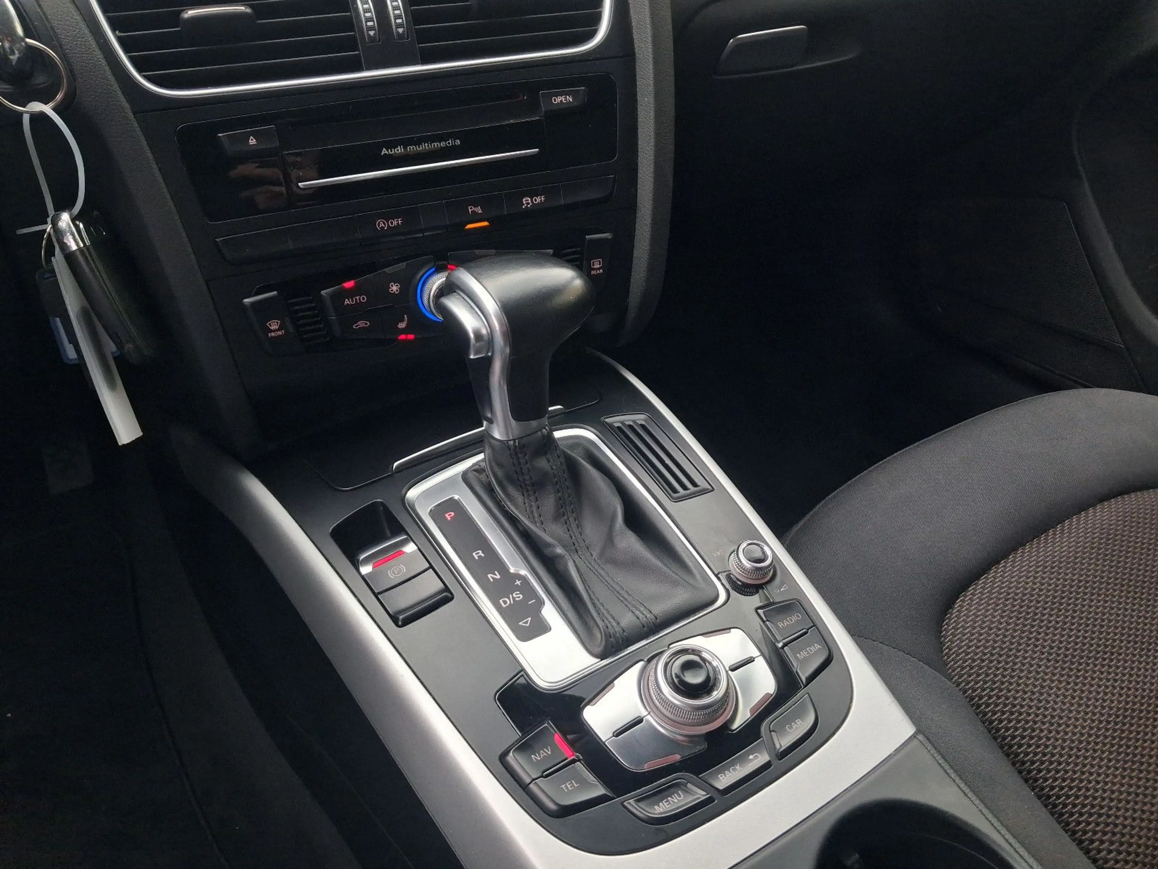 Audi A4 allroad 2.0 TDI S-tr. qu. EURO 6+AHK+PDC+NAVI — photo 11