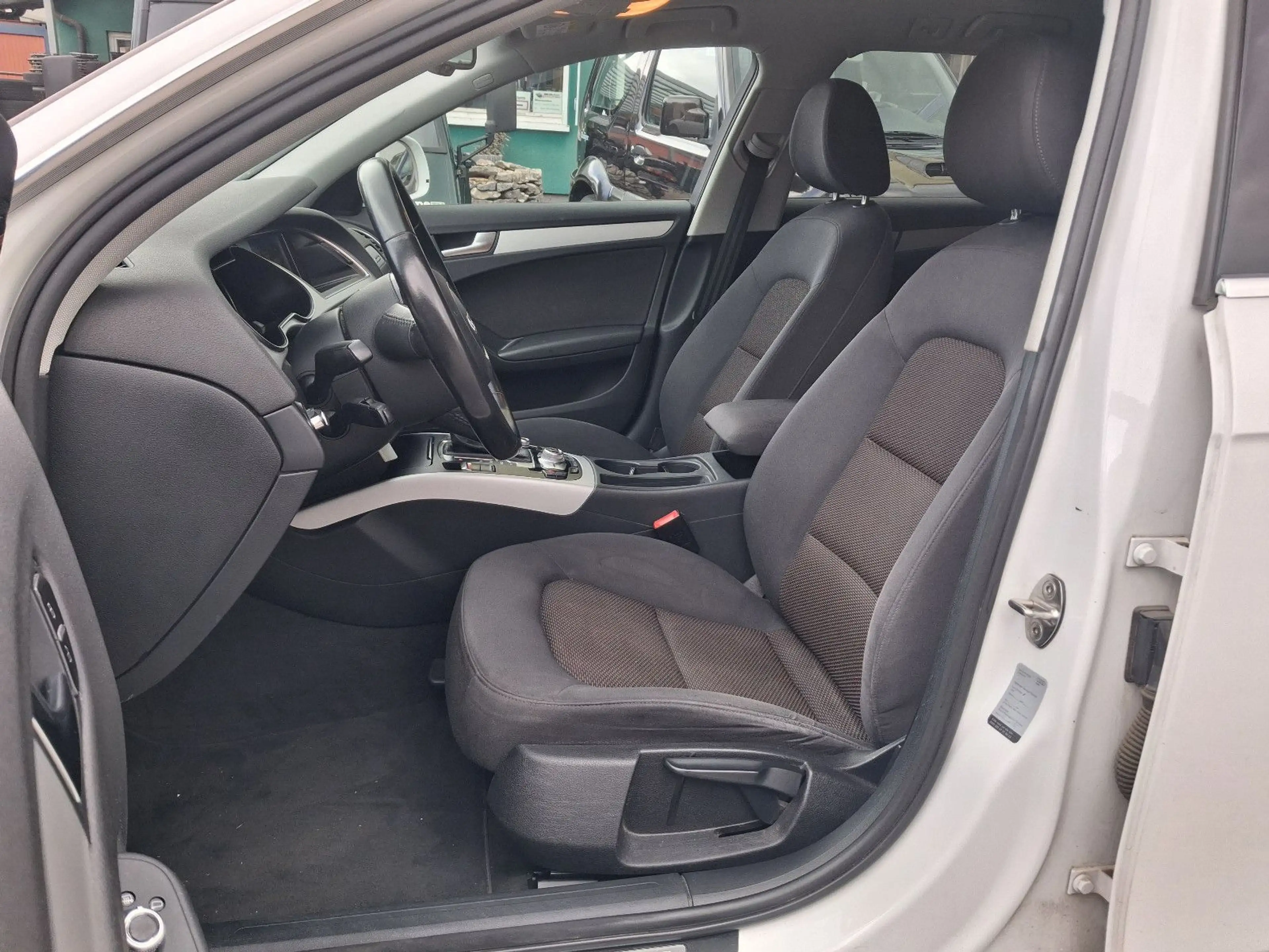 Audi A4 allroad 2.0 TDI S-tr. qu. EURO 6+AHK+PDC+NAVI — photo 7