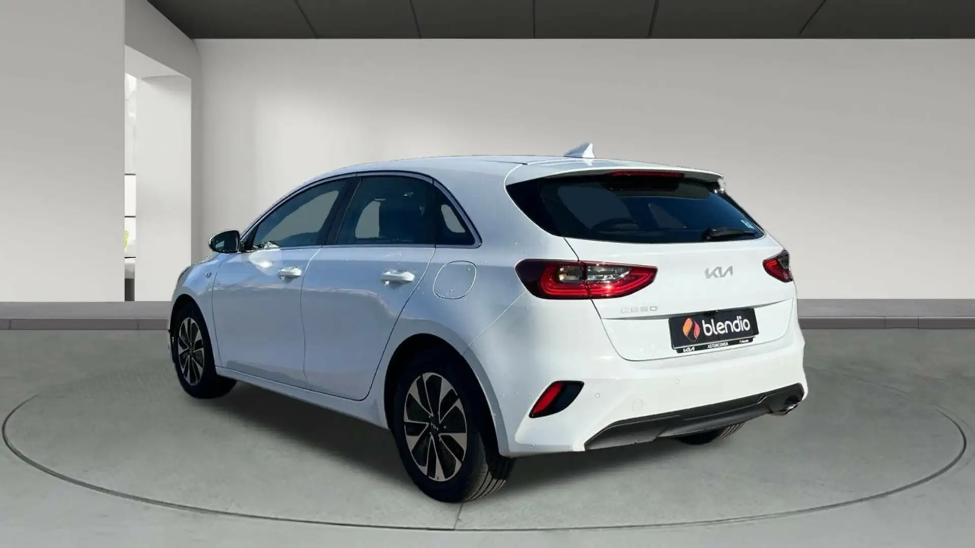 Kia Ceed / cee'd 1.0 T-GDI Drive 100 Blanco - 2