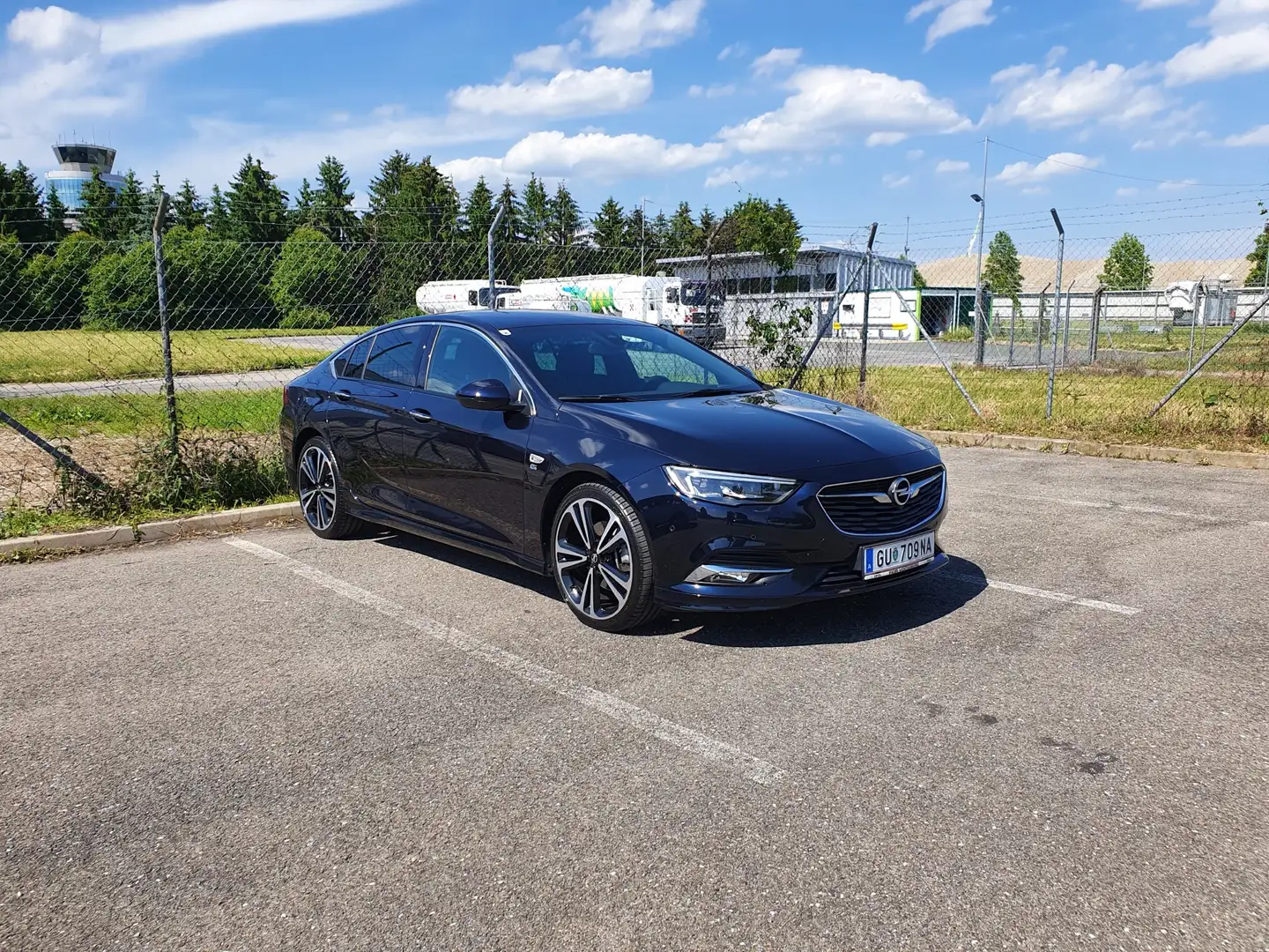 Opel Insignia Grand Sport 2,0 CDTI **Vollausstattung** Blau - 2