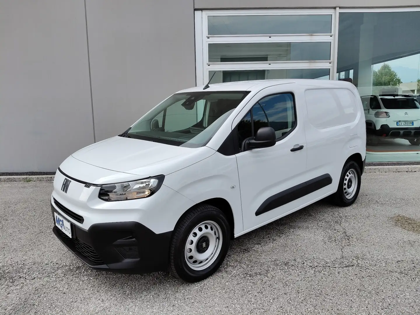 Fiat E-Doblo E-DOBLÒ 50 KWH PC-TN VAN 3 POSTI Bianco - 2