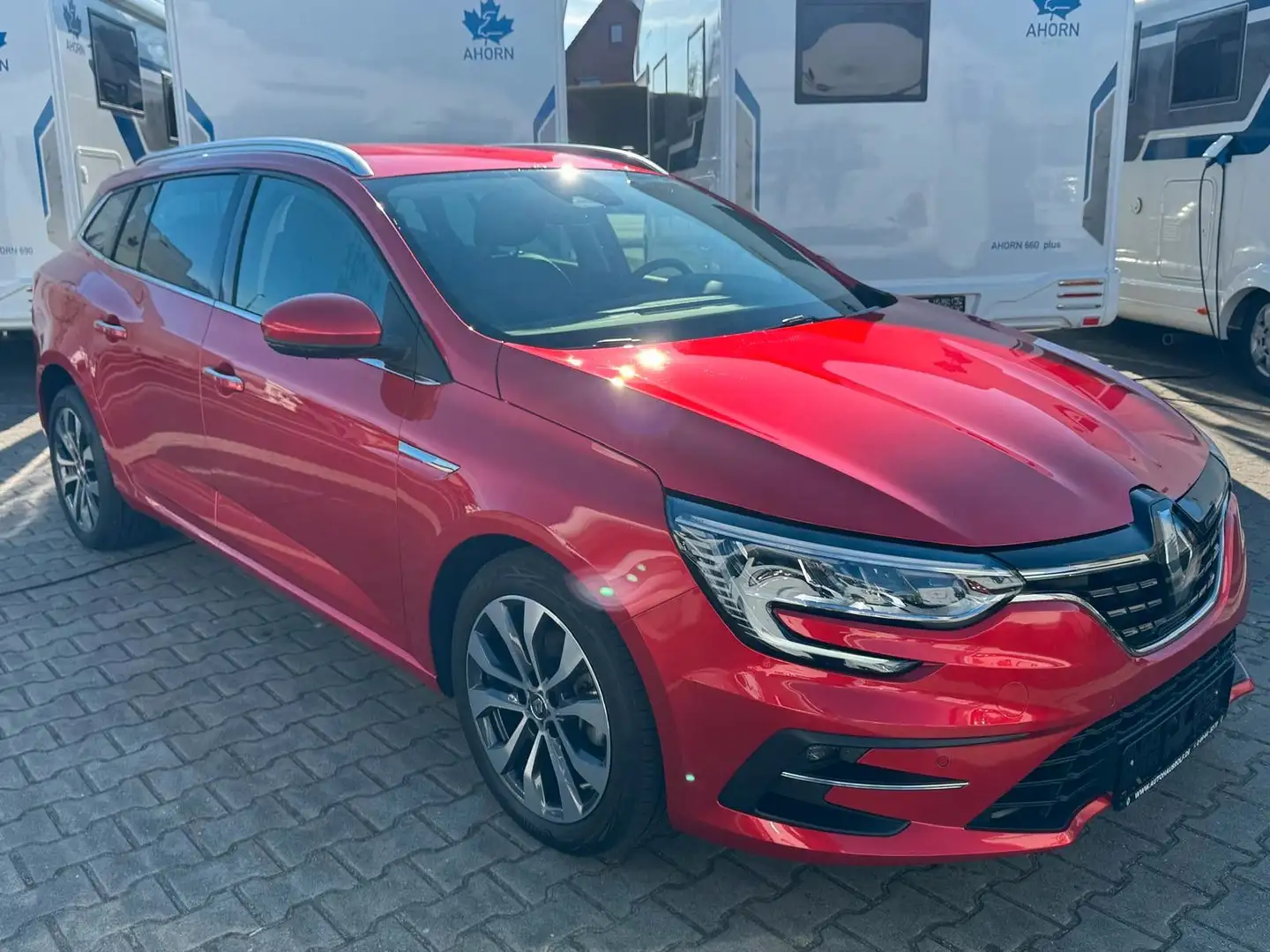 Renault Megane Grandtour TECHNO TCe 140 EDC Rot - 1