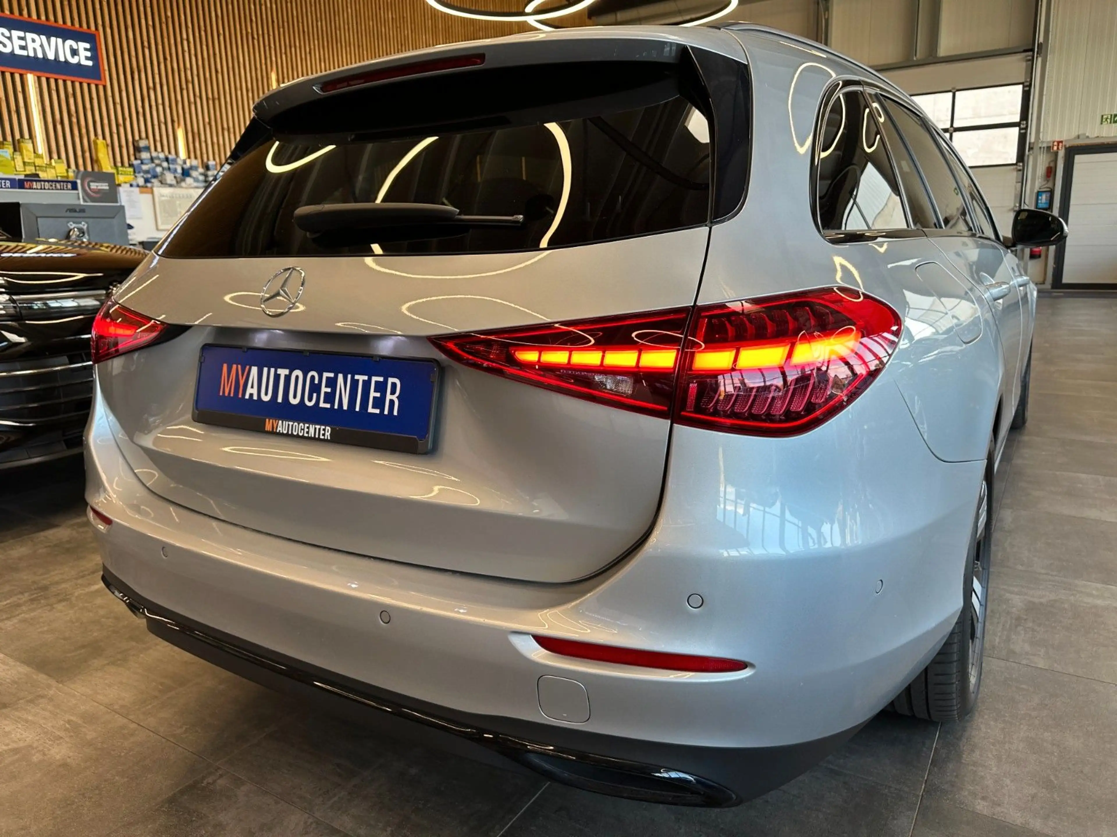 Mercedes-Benz C 220 d *1.HAND*Avantgarde*Parkass.*LED*Spurh* — photo 2