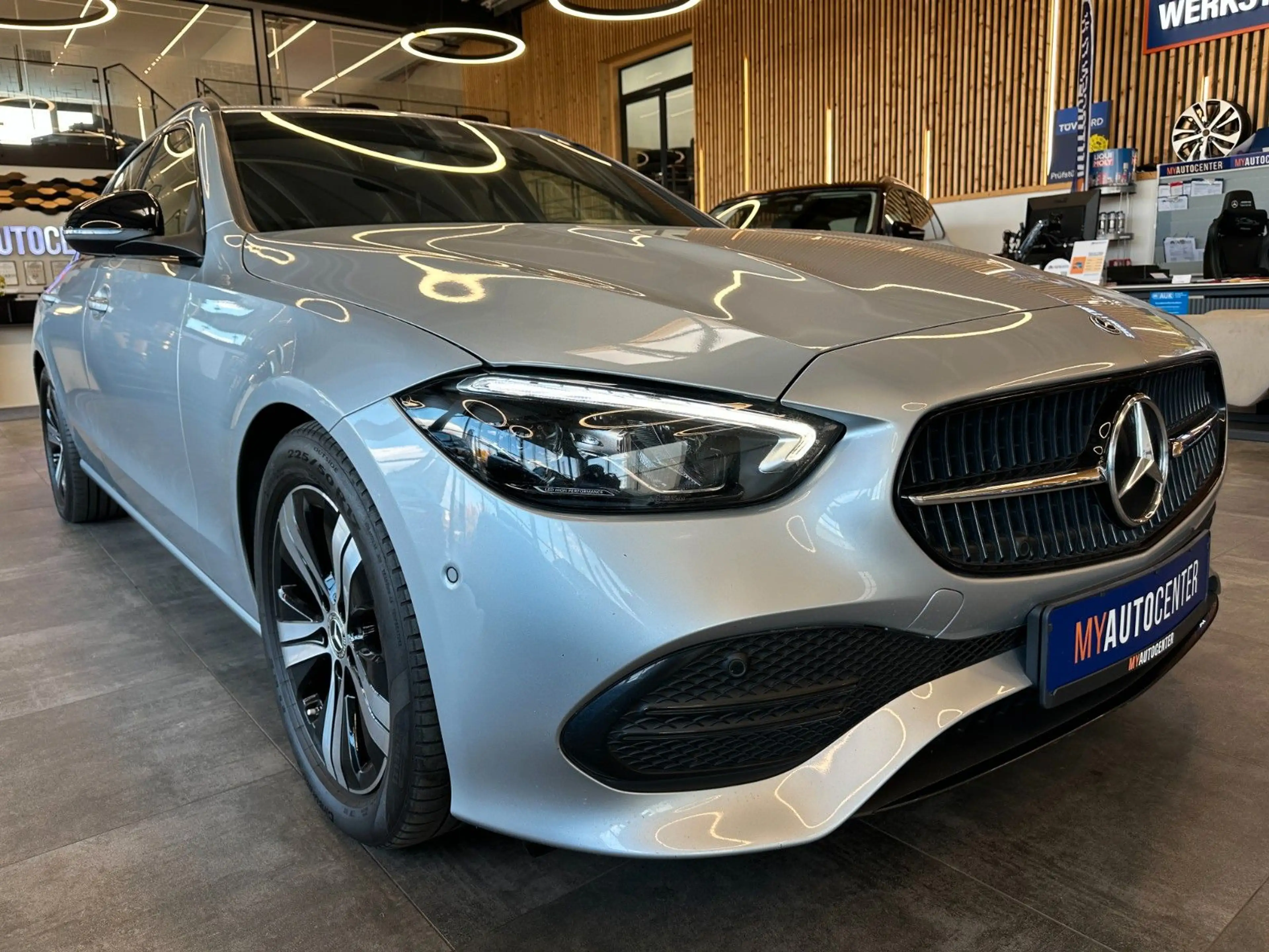 Mercedes-Benz C 220 d *1.HAND*Avantgarde*Parkass.*LED*Spurh* — photo 3