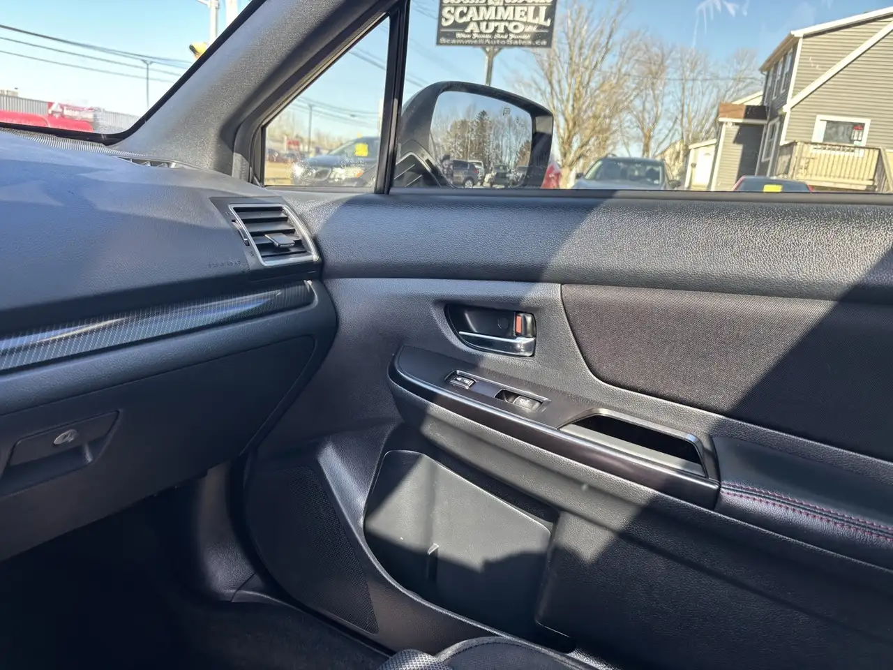 Subaru WRX снимка Subaru WRX