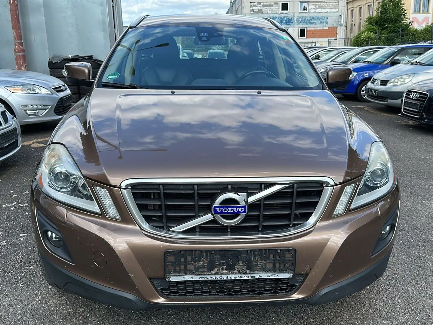 Volvo XC60 Summum AWD D5 Automatik Leder Brun - 2