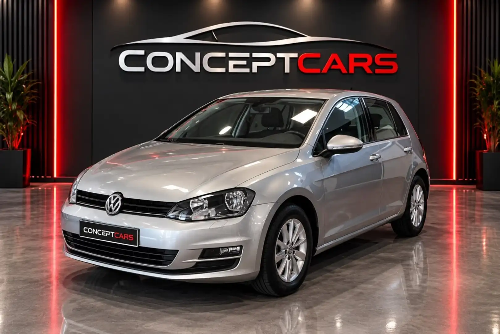 Volkswagen Golf 1.6TDI CR BMT Advance 105 Gris - 1