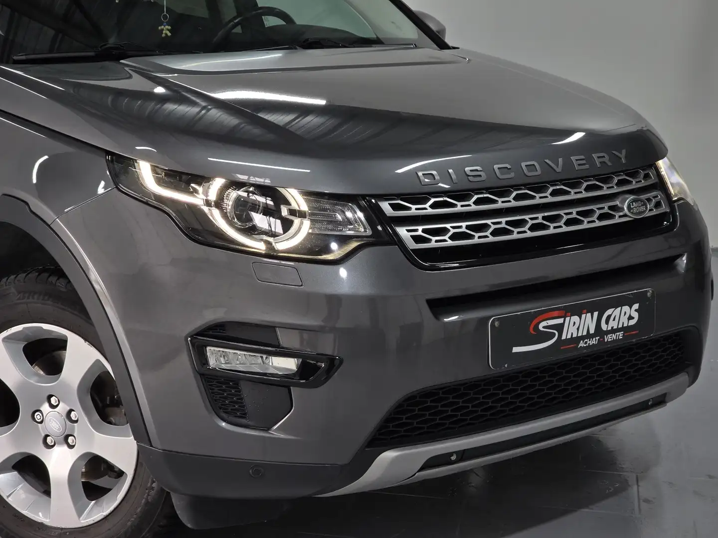 Land Rover Discovery Sport // RESERVEE // Gris - 2