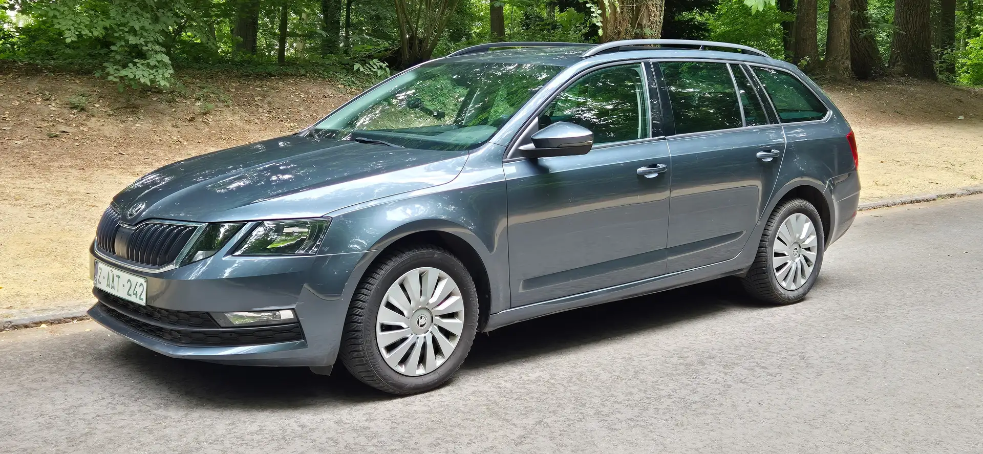 Skoda Octavia SW 1.0 ESSENCE. 128000 KM. GARANTIE 12 MOIS Grijs - 1