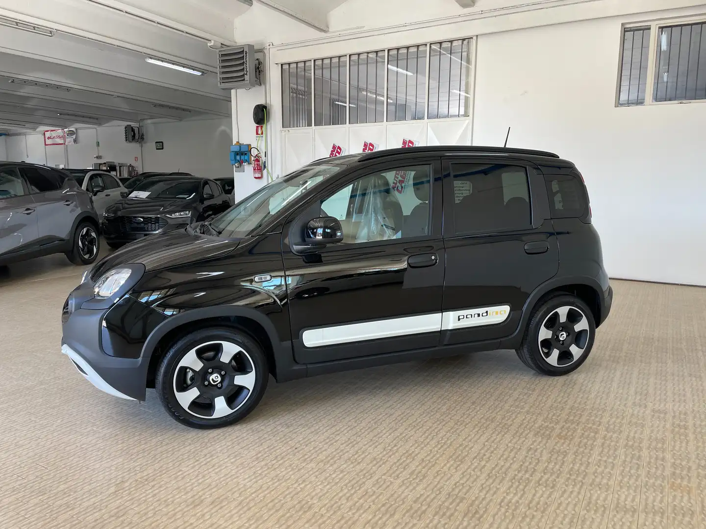 Fiat Panda Pandina 1.0 firefly hybrid 70cv Cross Km0 Km0 km0 Nero - 1