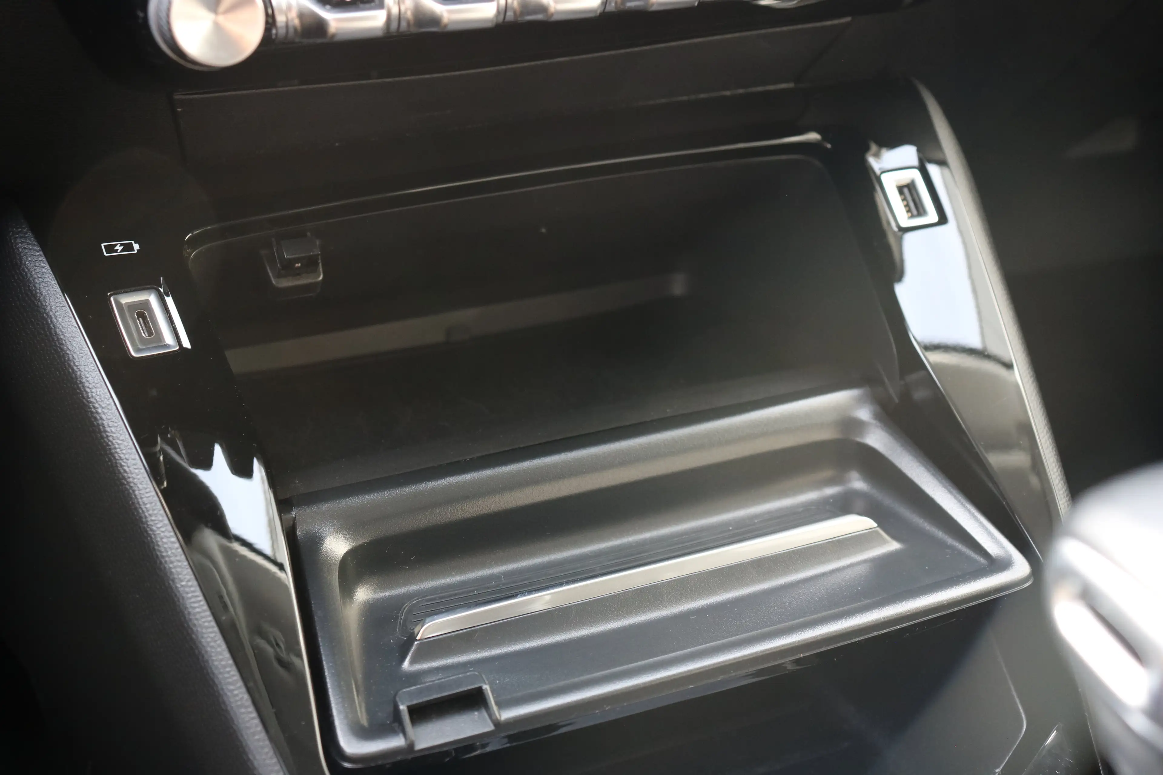 Peugeot 208 1.2 PureTech Allure Pack | Achteruitrijcamera | DA — photo 34