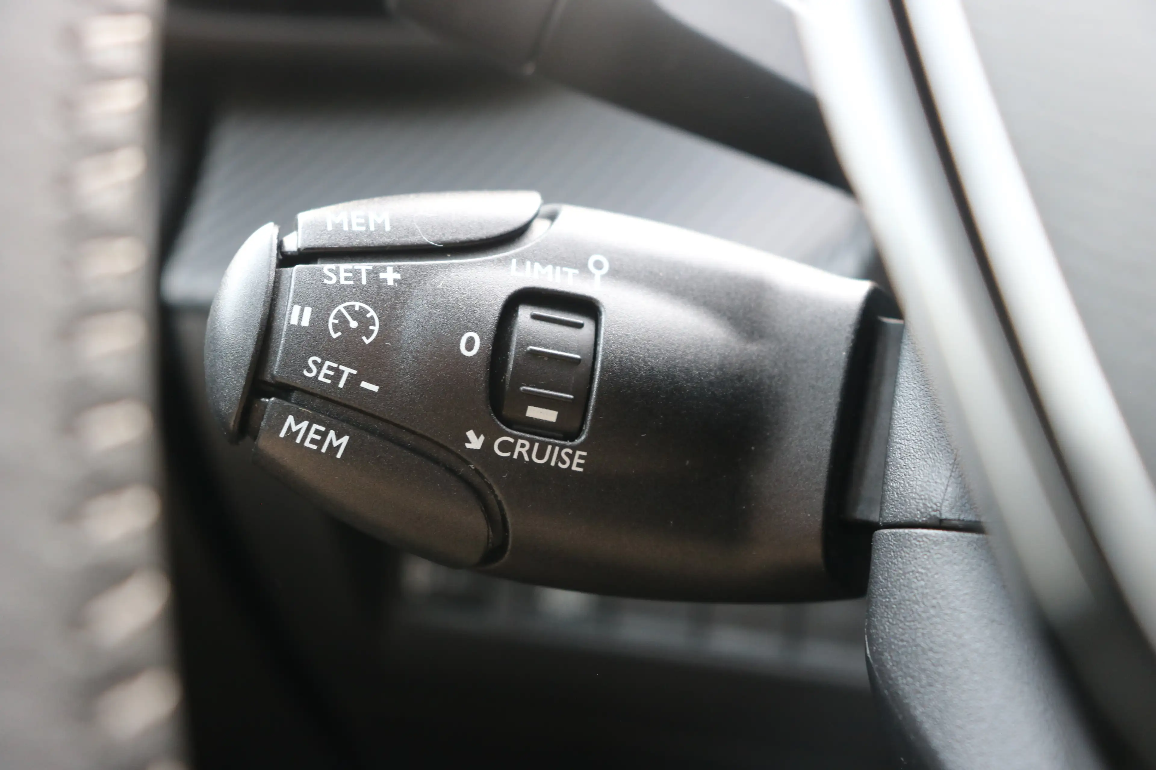 Peugeot 208 1.2 PureTech Allure Pack | Achteruitrijcamera | DA — photo 22