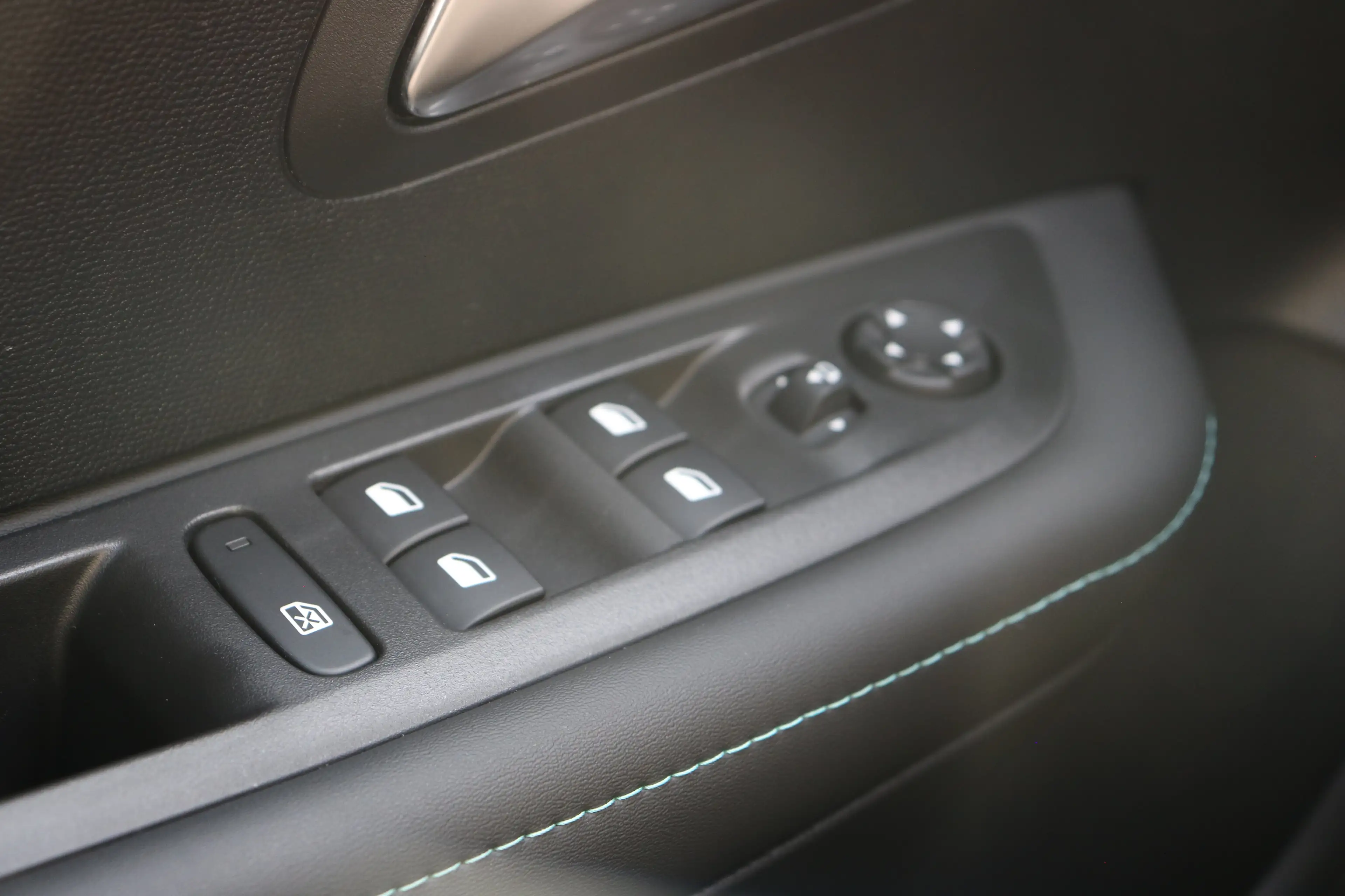 Peugeot 208 1.2 PureTech Allure Pack | Achteruitrijcamera | DA — photo 35