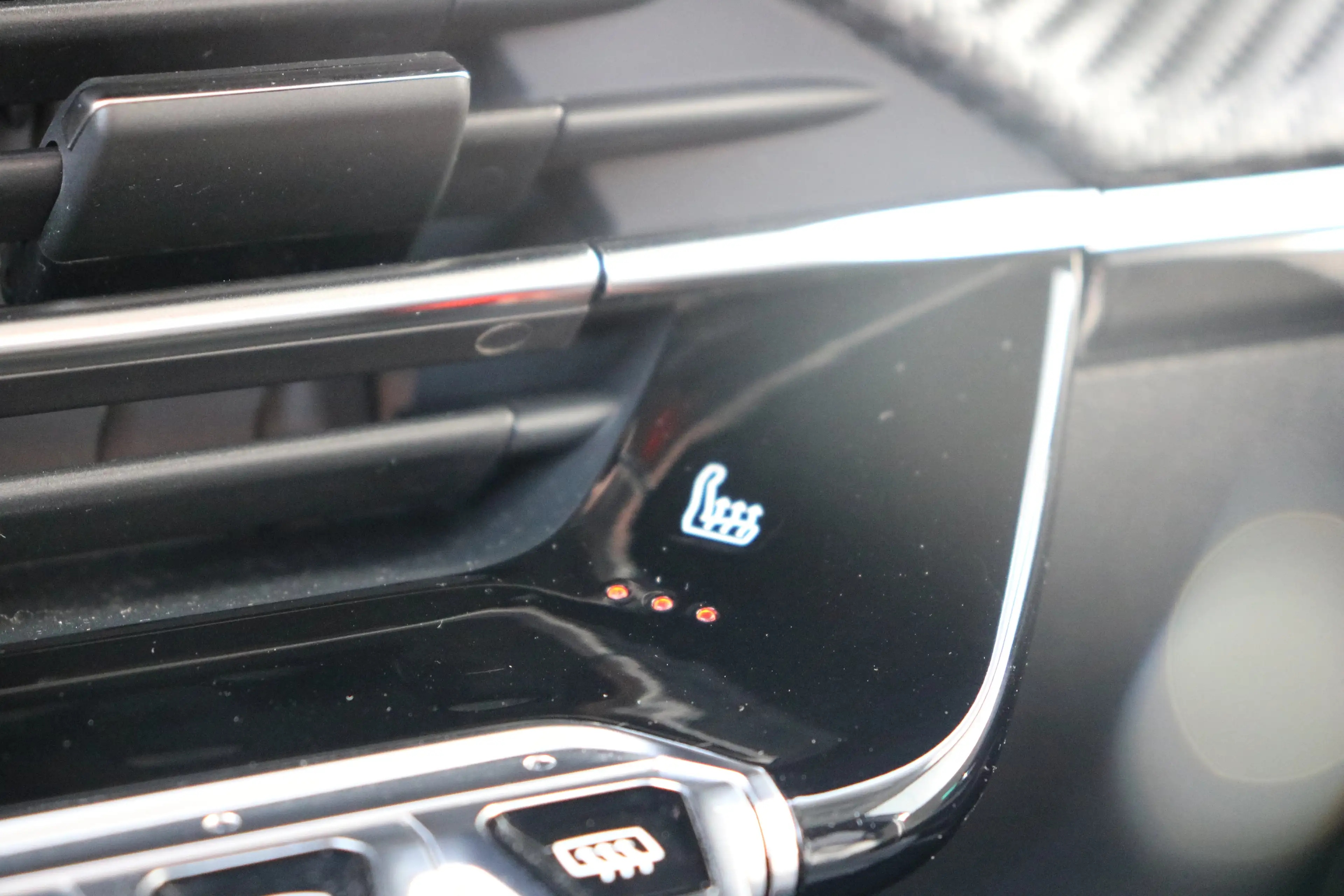 Peugeot 208 1.2 PureTech Allure Pack | Achteruitrijcamera | DA — photo 31