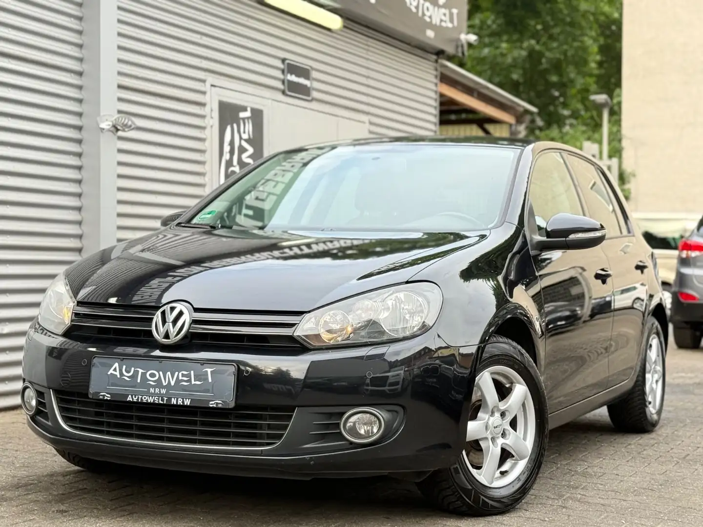 Volkswagen Golf VI 1.6 TDI Highline *ALCANTARA*KLIMA*PDC* Black - 1
