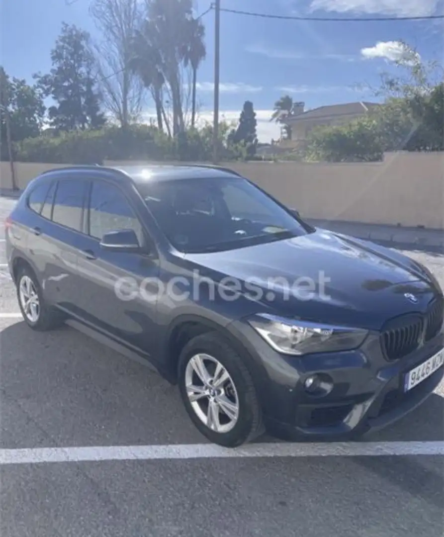 BMW X1 sDrive18i Advantage - 2