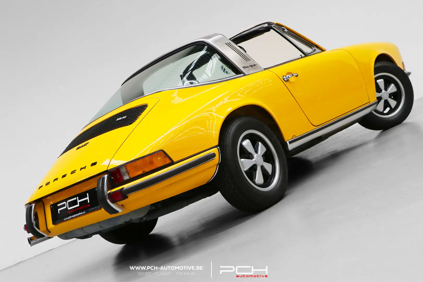 Porsche 911 2.4 T Targa Geel - 2