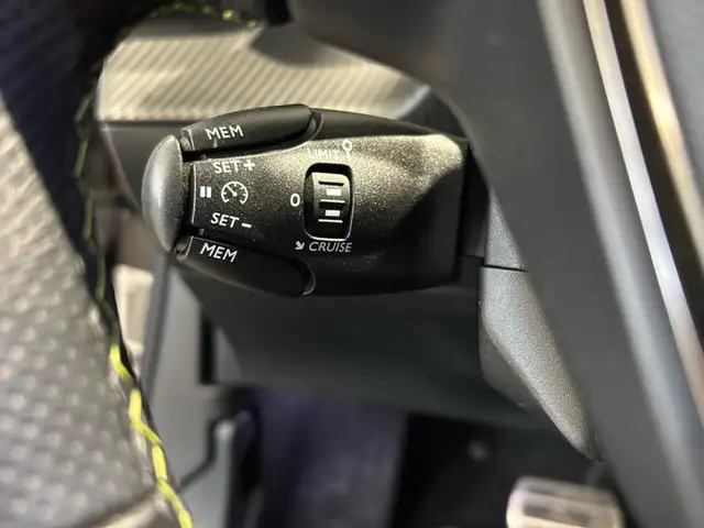 Peugeot 2008 view 12