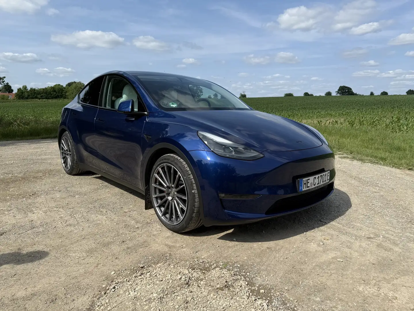 Tesla Model Y Model Y Performance Dual Motor AWD Blau - 2