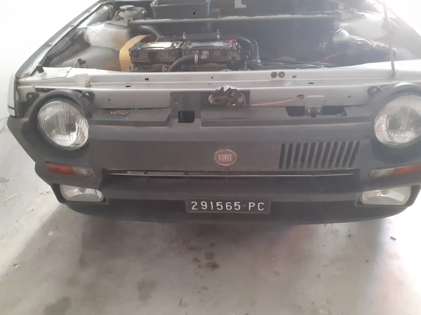 Fiat Ritmo Ritmo 3p 2.0 TC Abarth 125cv Stříbrná - 2