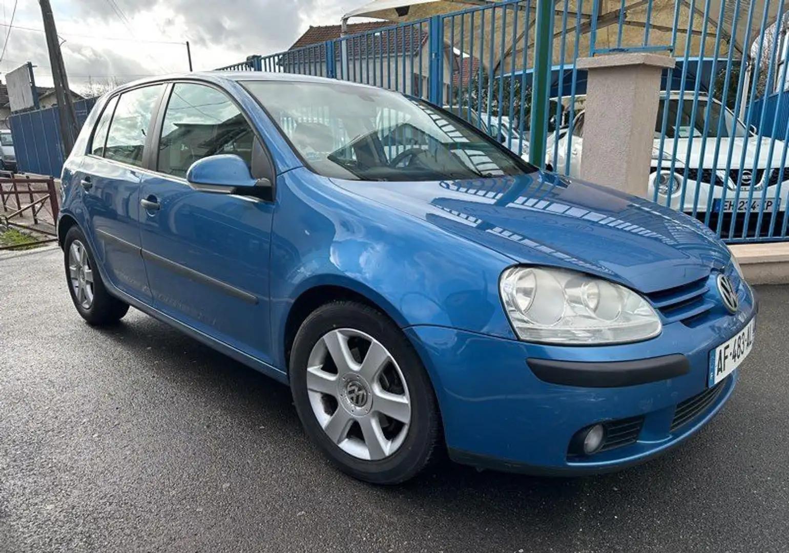 Volkswagen Golf 5 1.9l TDI portes Bleu - 2