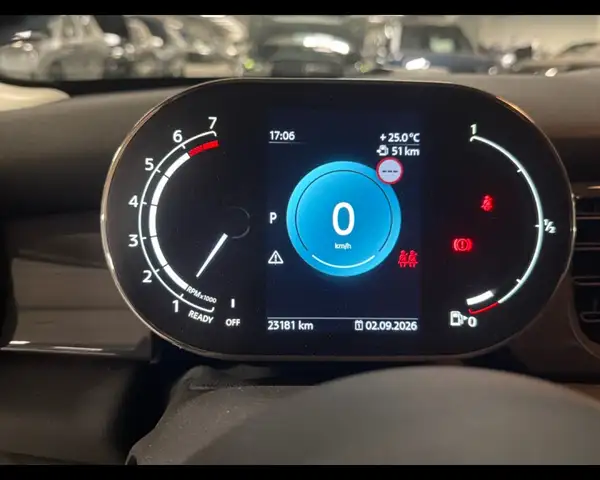 Mini Hatch view 14