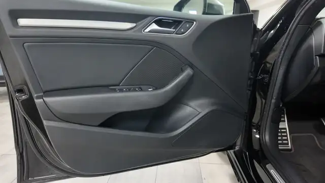 Audi S3 view 20