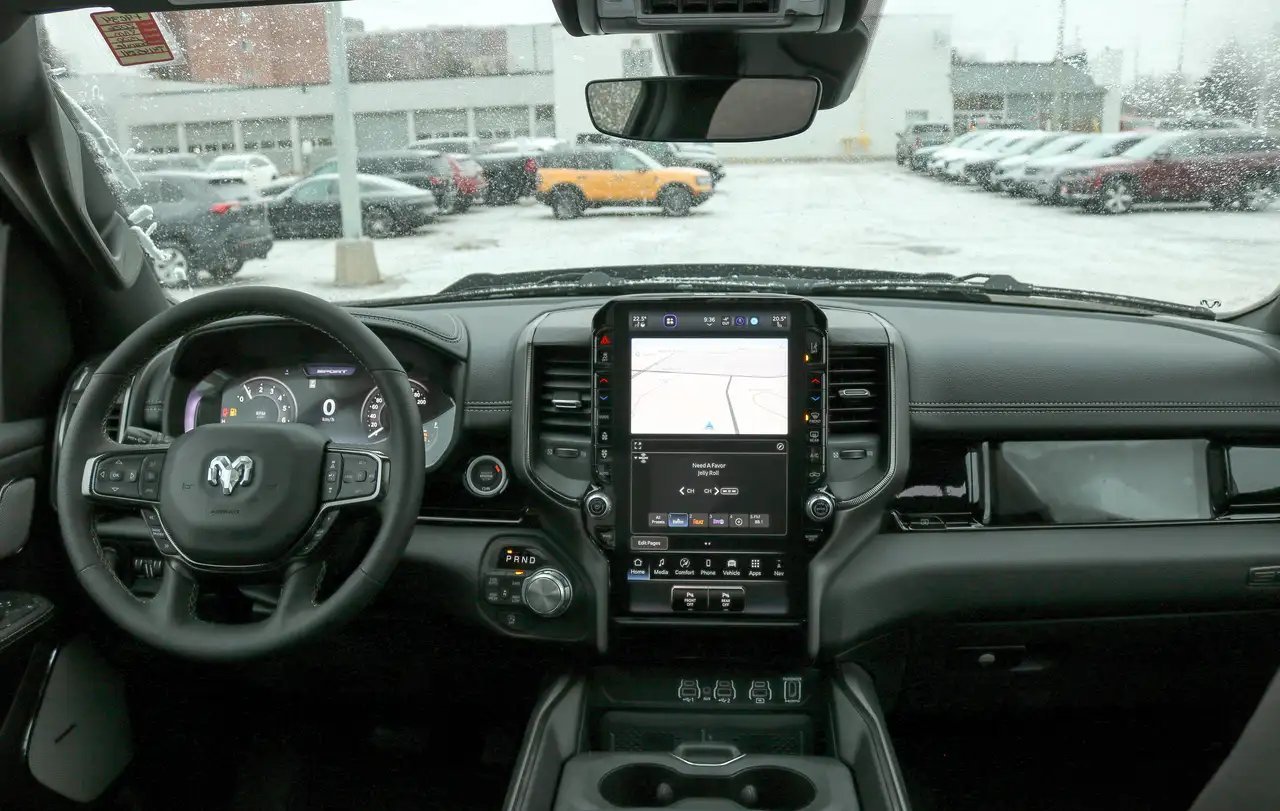 RAM 1500 снимка RAM 1500