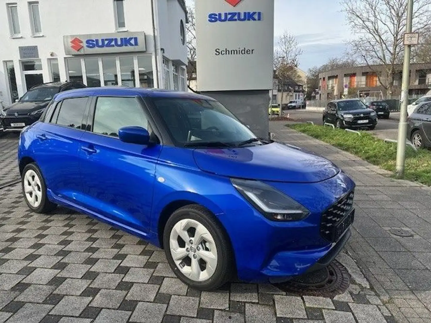 Suzuki Swift 1.2 DUALJET HYBRID Comfort Azul - 1