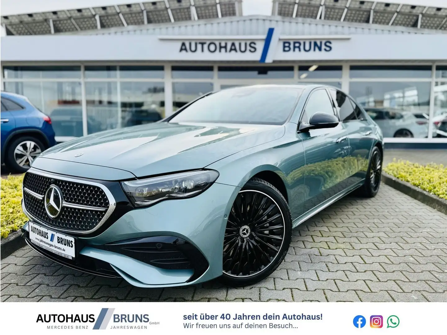Mercedes-Benz E 220 d AMG & NIGHT, AHK, 360°, Memory, Distr., Winter, Plateado - 1