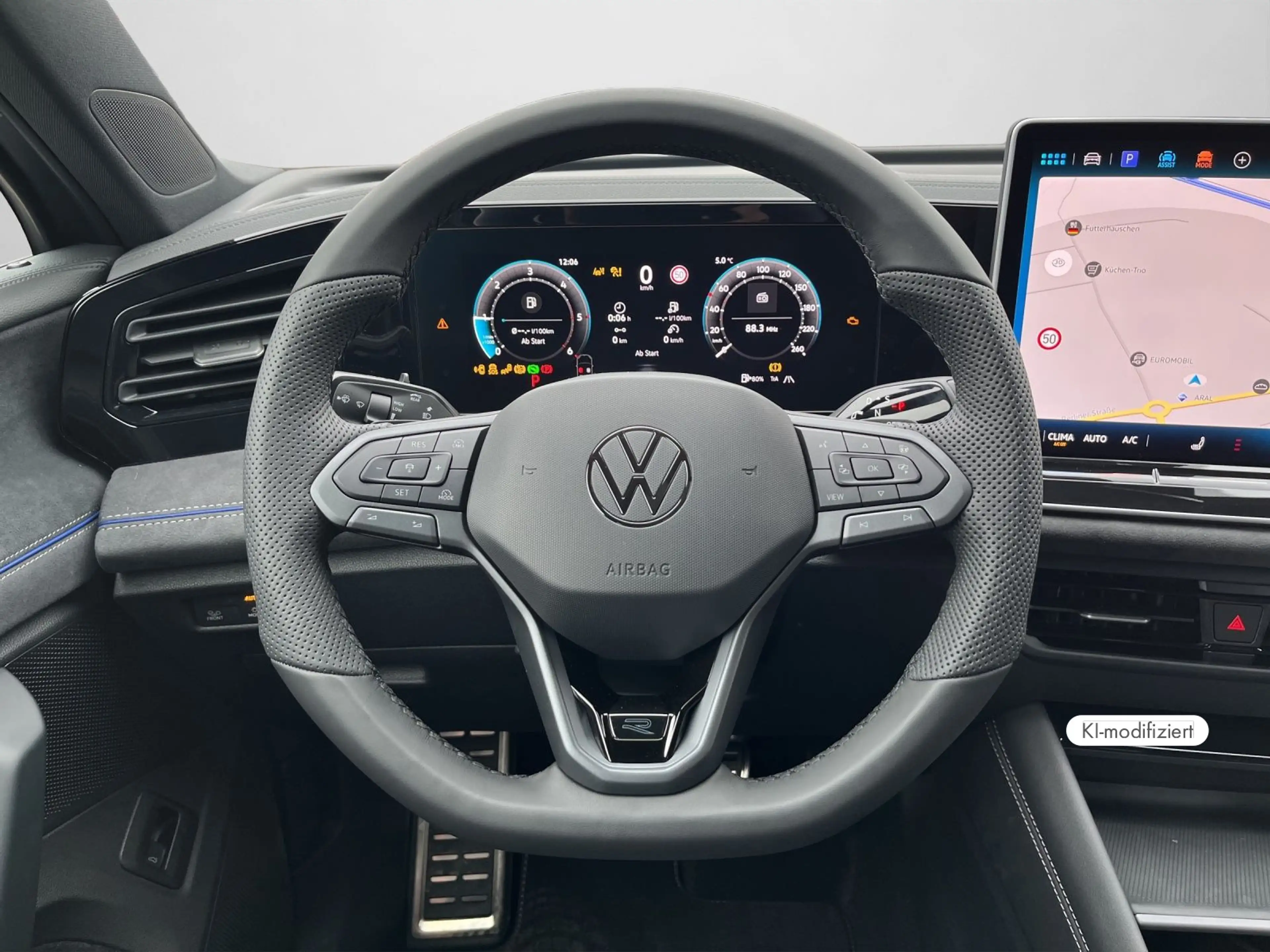 Volkswagen Tiguan R-Line 2,0 l TDI SCR 4MOTION 142 kW (193 — photo 9