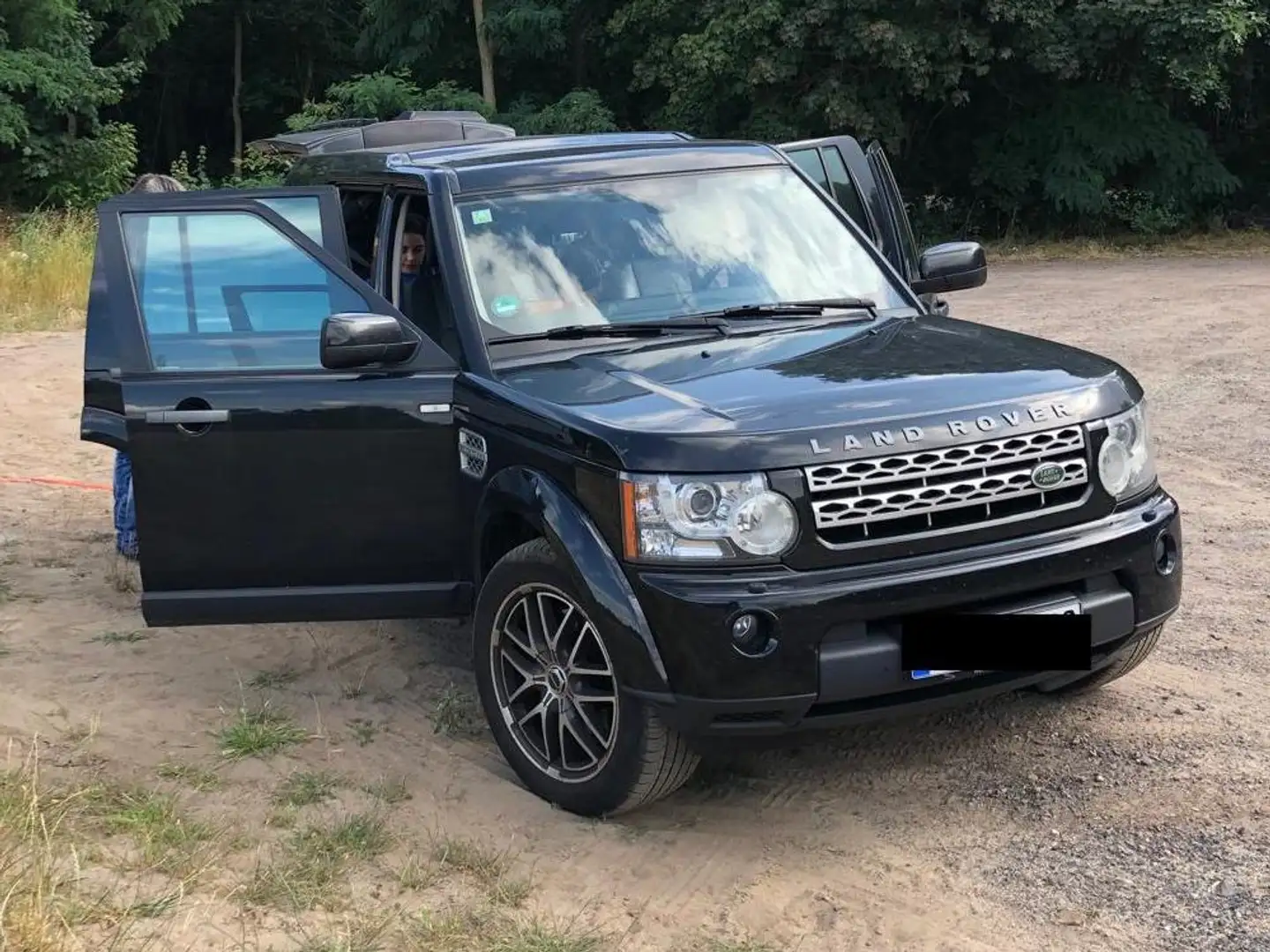 Land Rover Discovery Discovery SD V6 HSE Czarny - 2