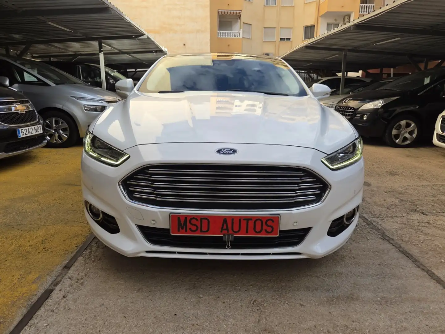 Ford Mondeo 2.0TDCI Titanium 150 Blanco - 2