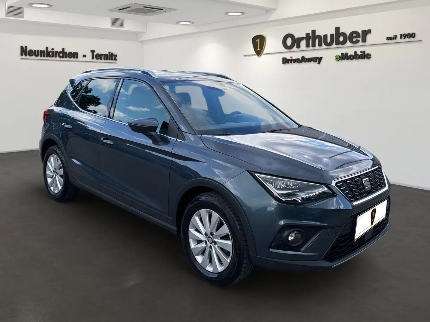 SEAT Arona Xcellence EcoTSI DSG Grau - 2