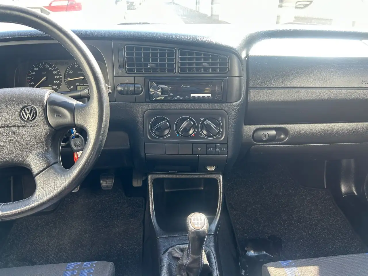 Volkswagen Golf 2.0 GTI TÜV 04/2027 H-Kennz. TOP GEPFLEGT, foto 9