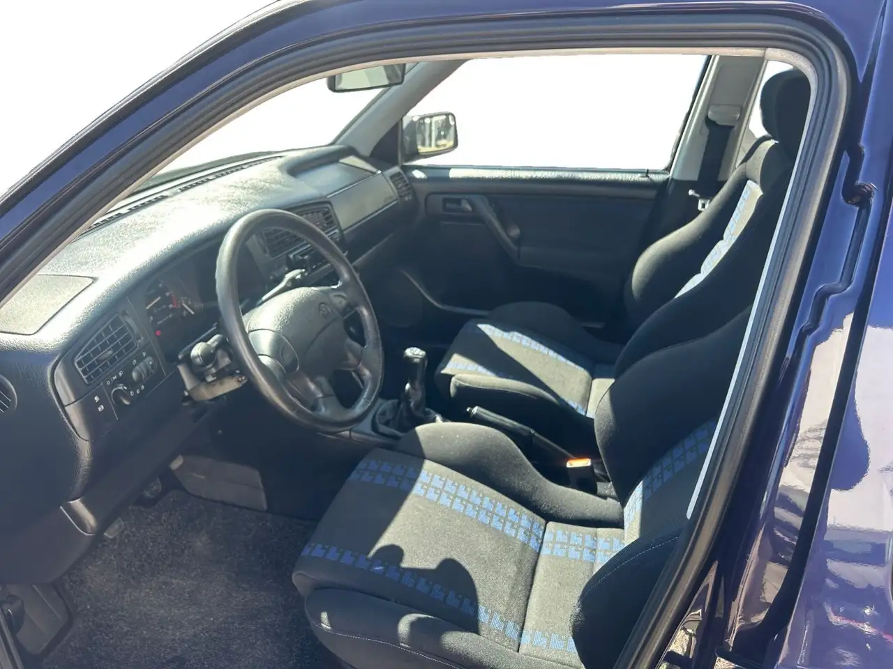 Volkswagen Golf 2.0 GTI TÜV 04/2027 H-Kennz. TOP GEPFLEGT, foto 5