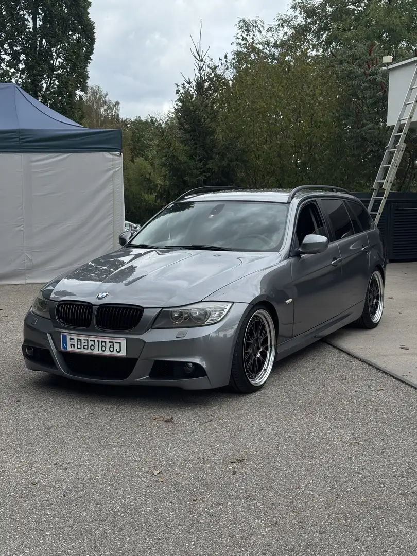 BMW 318 318d Touring Österreich-Paket - 1