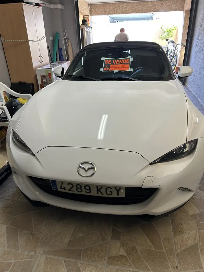 Mazda MX-5 2.0i Skyactiv-G Sport - 1
